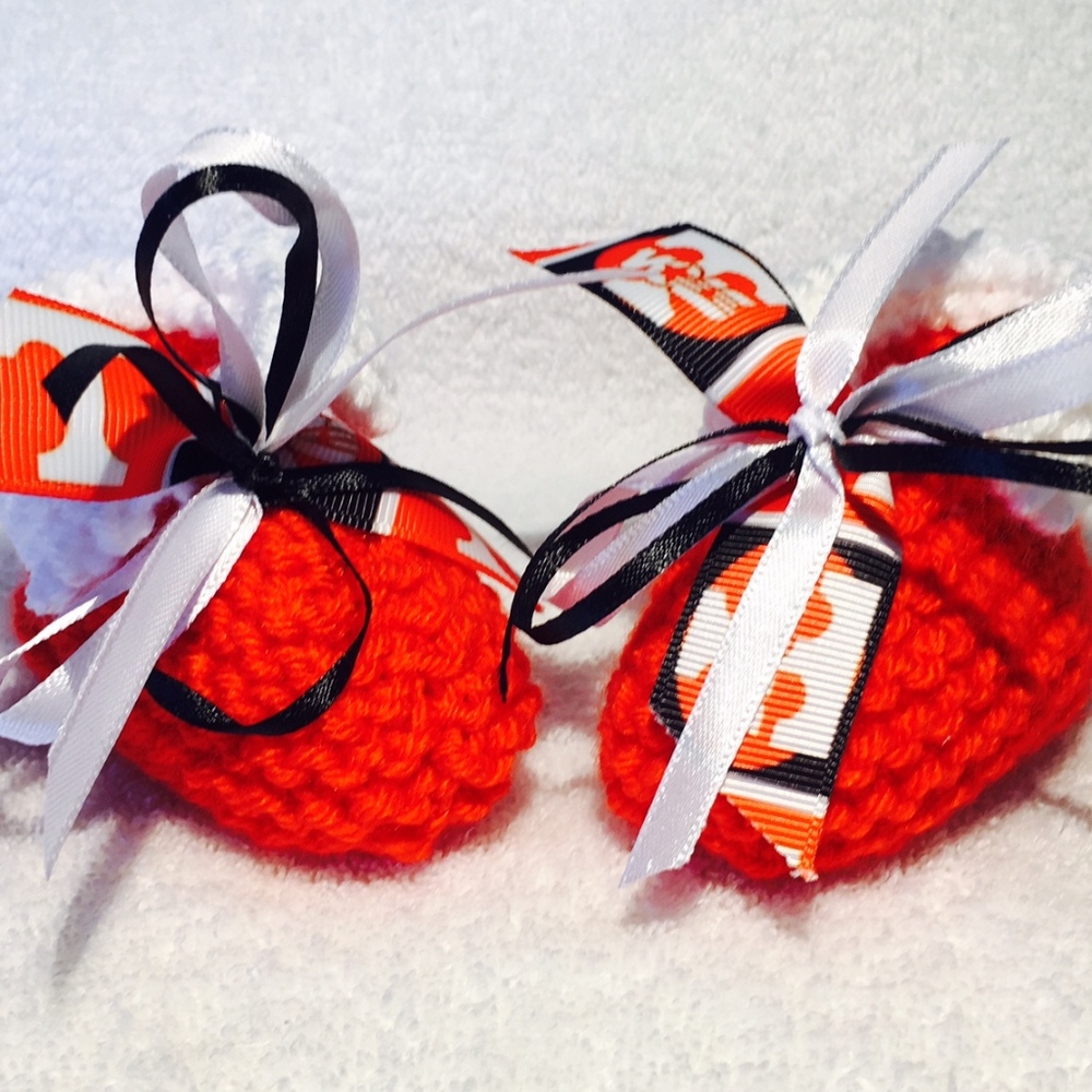 University of Tennessee VOLS Handmade Baby Booties *NEW*